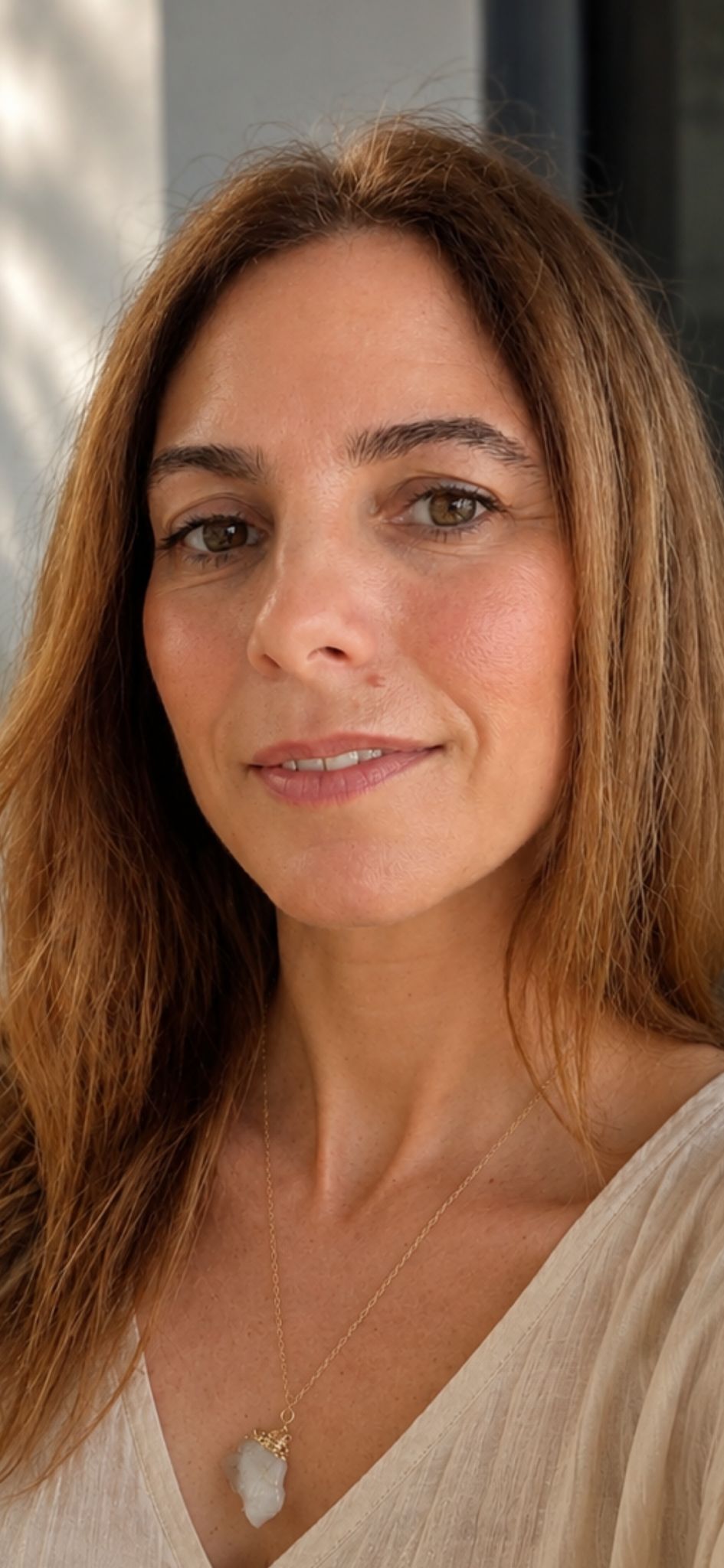 Sonia Garcia Morales in warmem, natürlichem Licht
